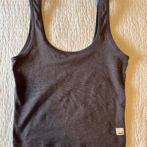Vuori Daily Crop Tank — Heather Grey (Size XS)